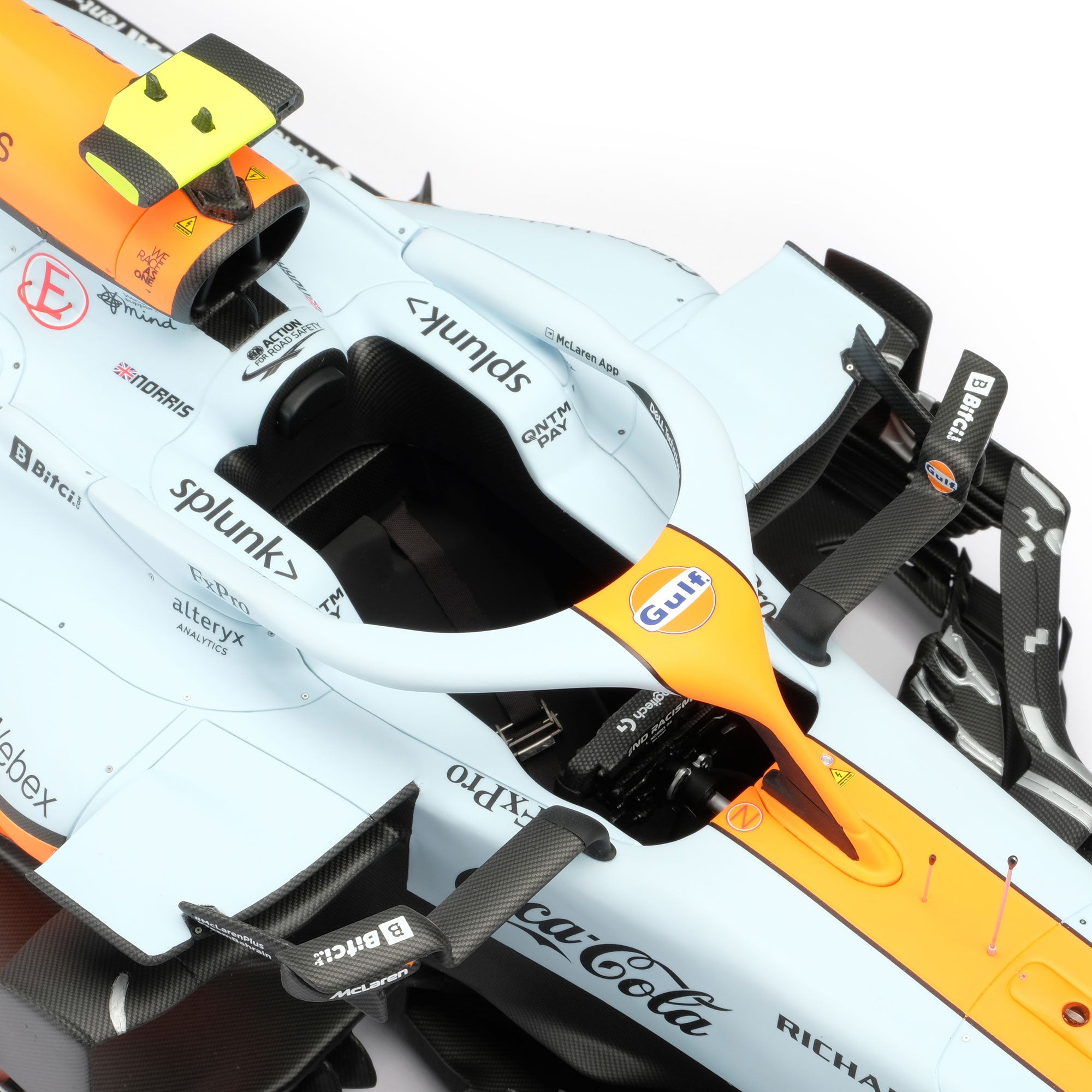 Lando Norris 2021 McLaren F1 Team MCL35M ‘Gulf’ 1:8 Scale Model – Monte Carlo