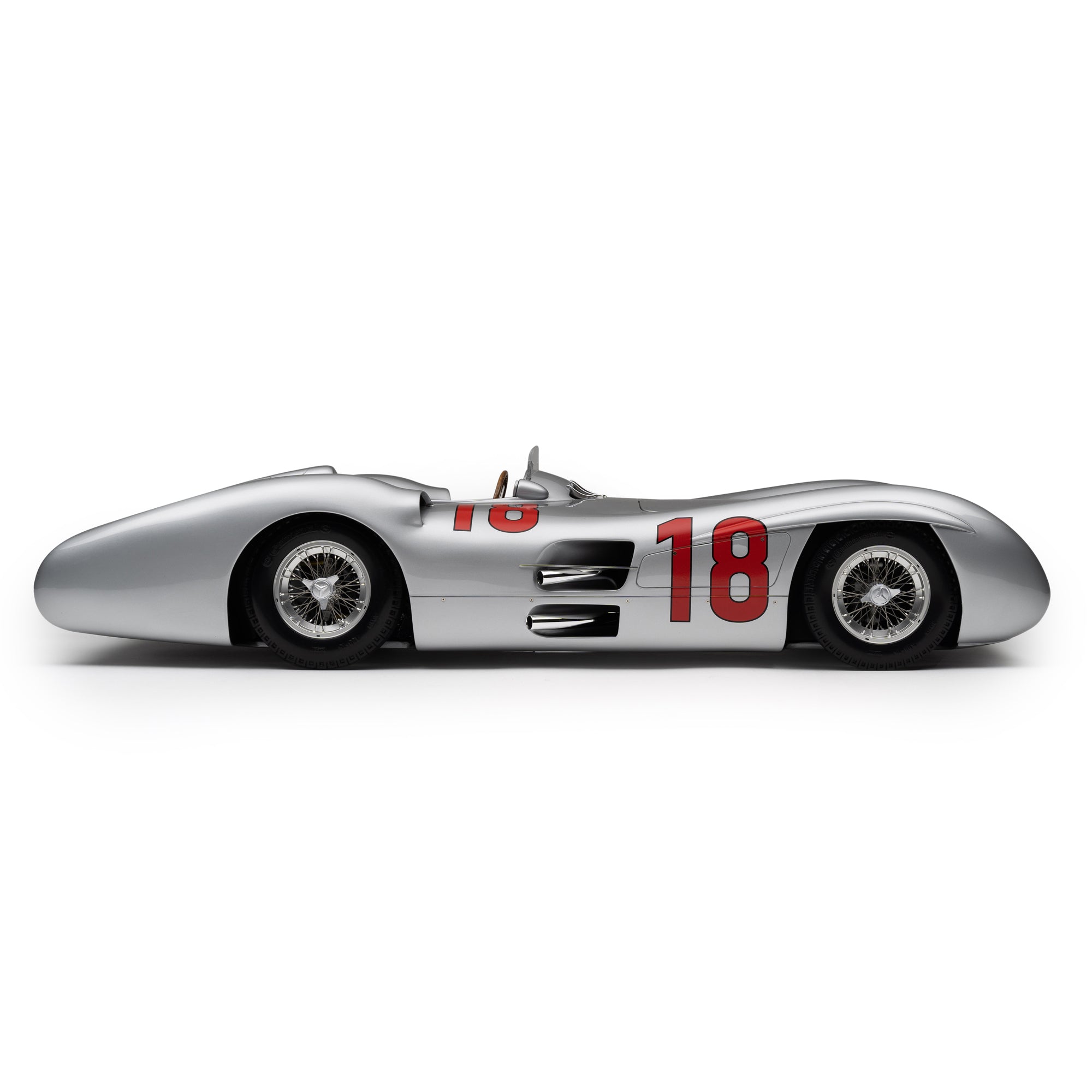 Mercedes-Benz 1954 W196 Streamliner 1:8 Scale Model – French GP