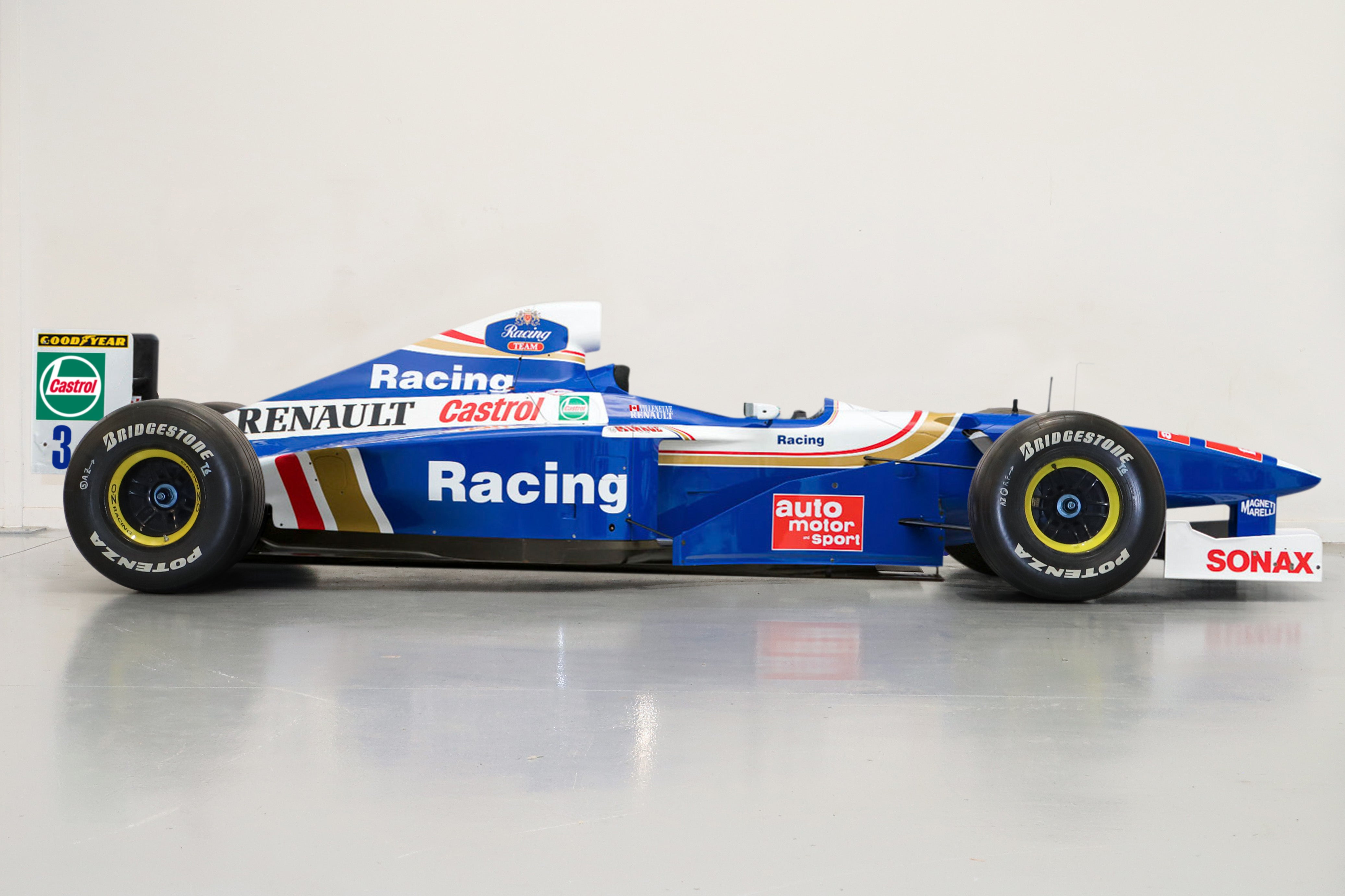 1997 Williams FW19 Jacques Villeneuve Championship Winning Official F1® Show Car