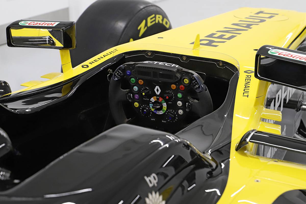 2019 Renault F1 Team R.S.19 Official Ex-Race Car Build