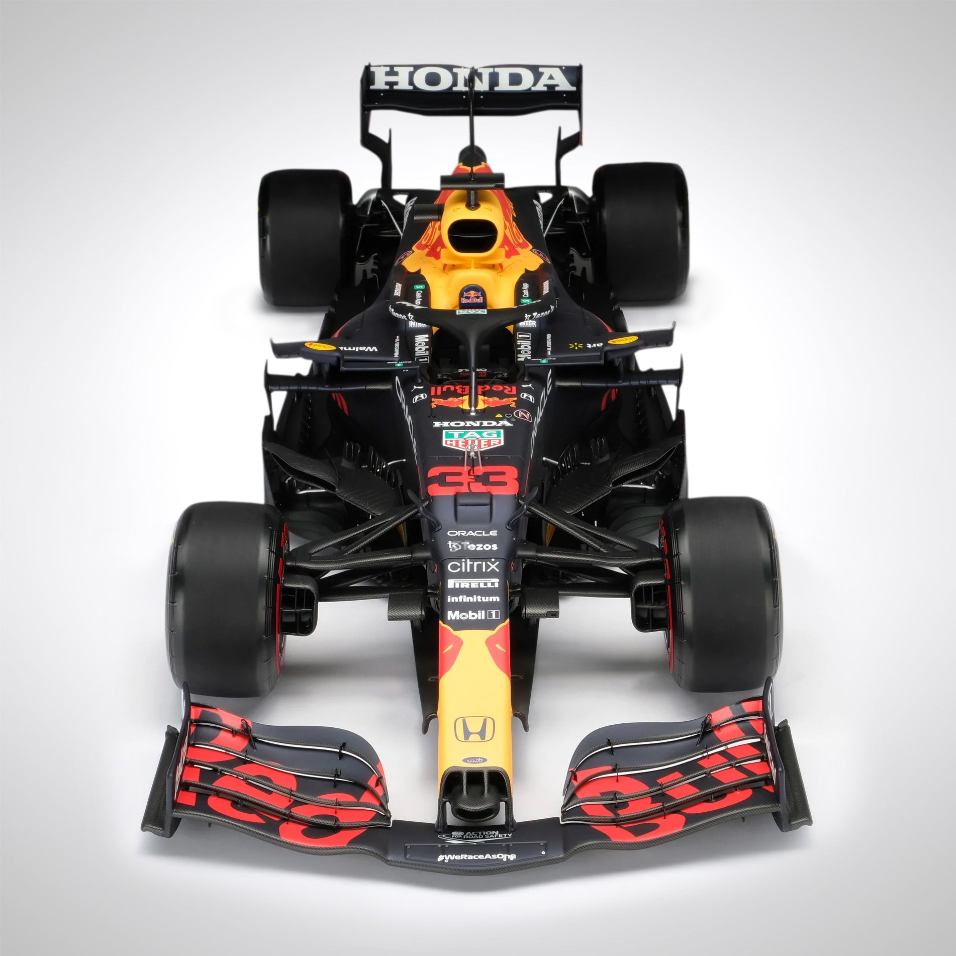 Max Verstappen 2021 Oracle Red Bull Racing RB16B 1:8 Scale Model – Abu Dhabi GP