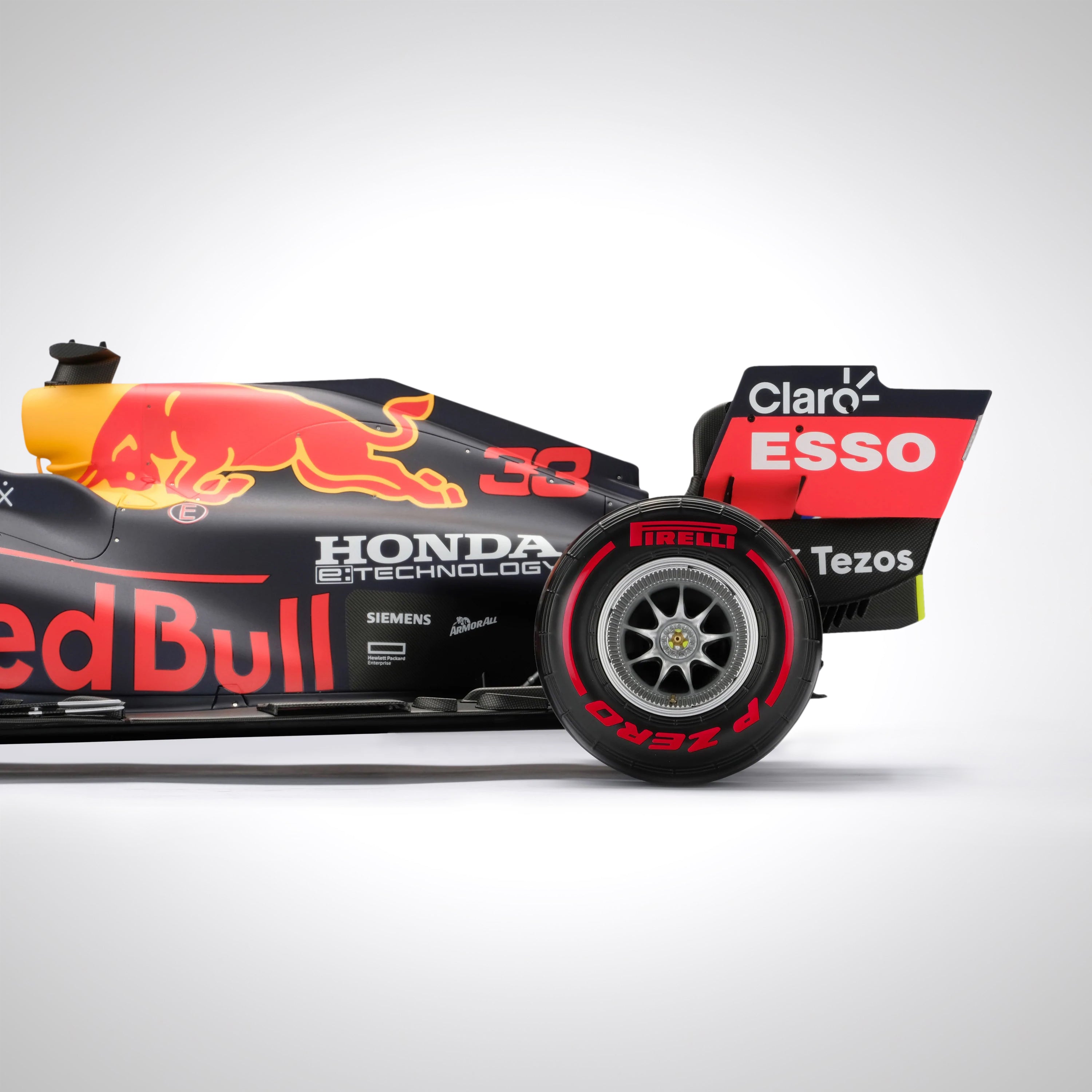 Max Verstappen 2021 Oracle Red Bull Racing RB16B 1:8 Scale Model – Abu Dhabi GP