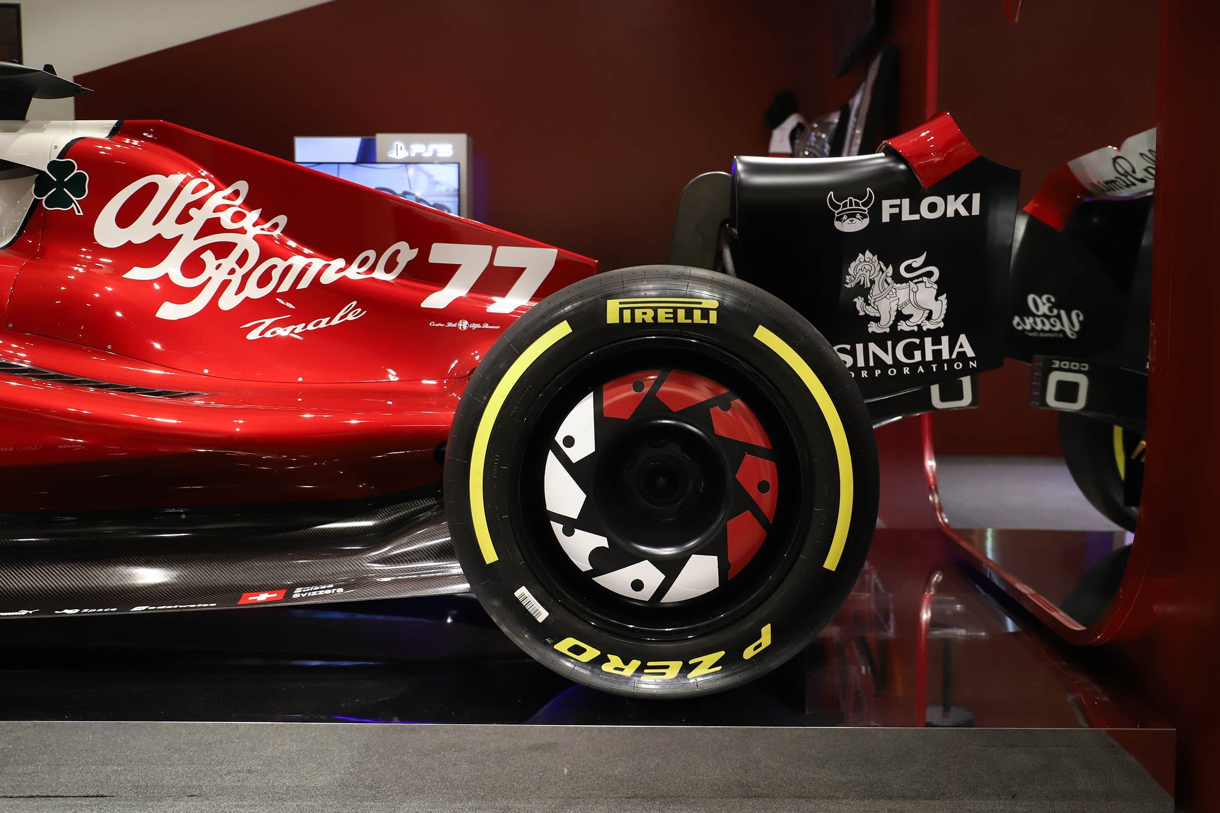 2022 Alfa Romeo F1 Team ORLEN C42 Official Show Car